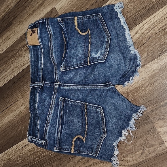 AMERICAN Eagle Outfitters Denim Distressed Shorts size 4 - Picture 5 of 5